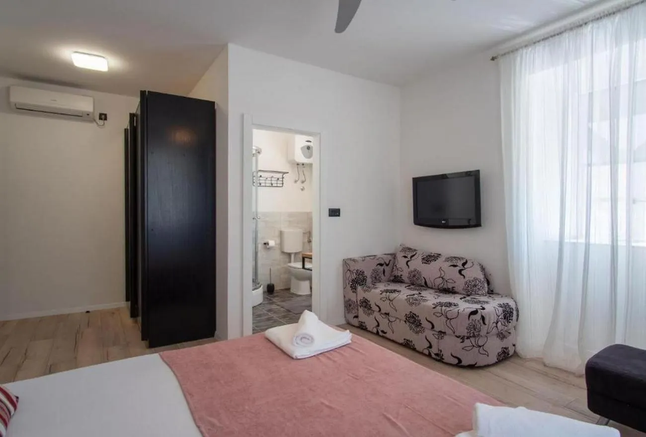 Apartments And Rooms By The Sea Pag - 21162 Pag Town Κροατία